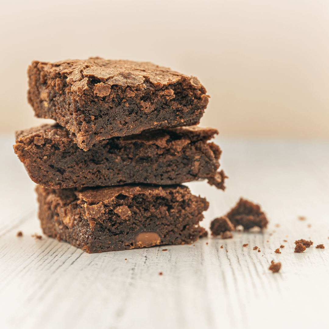 Lækre brownies med kaffe, der kombinerer rig chokoladesmag med dyb aroma fra mellemristet kaffe fra Rwanda – perfekt til dessert eller eftermiddagshygge.