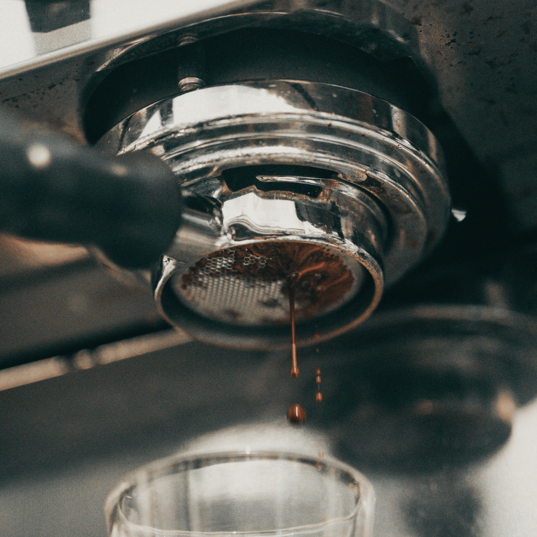 Gourmet kaffe til restauranter – friskristet kaffe og tilpassede løsninger, der fuldender gæsternes spiseoplevelse med en uforglemmelig afslutning.