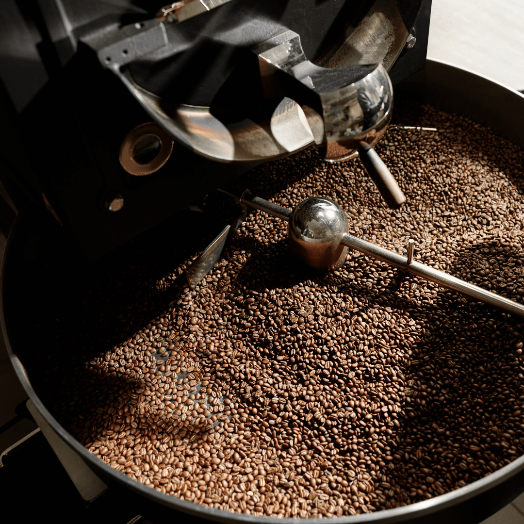  Lær om de forskellige smagsprofiler, og hvordan vores kaffer fra Brasilien, Rwanda, Colombia og Tanzania bidrager til din kaffeoplevelse.