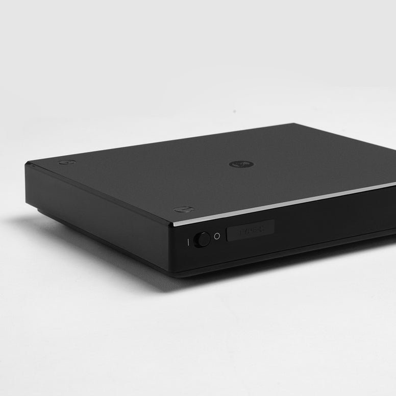 Sort Timemore Mirror Basic Plus 2 digital vægt med silikonemåtte og en skål kaffebønner